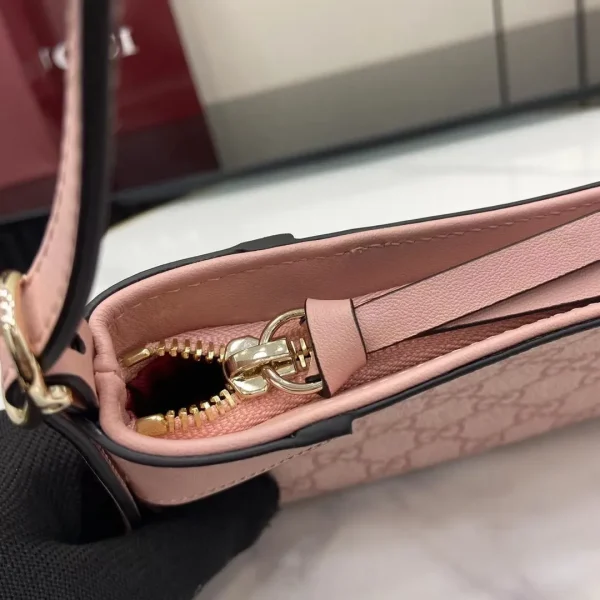 GG Emblem small shoulder bag - Image 7