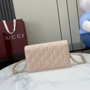 GG Emblem wallet on chain