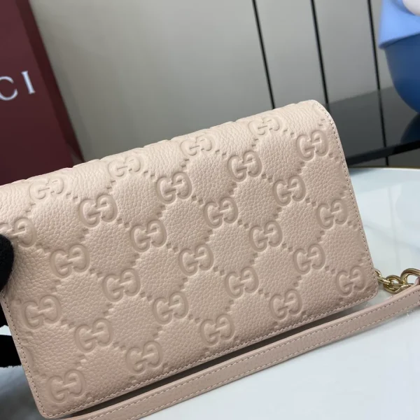GG Emblem wallet on chain - Image 6