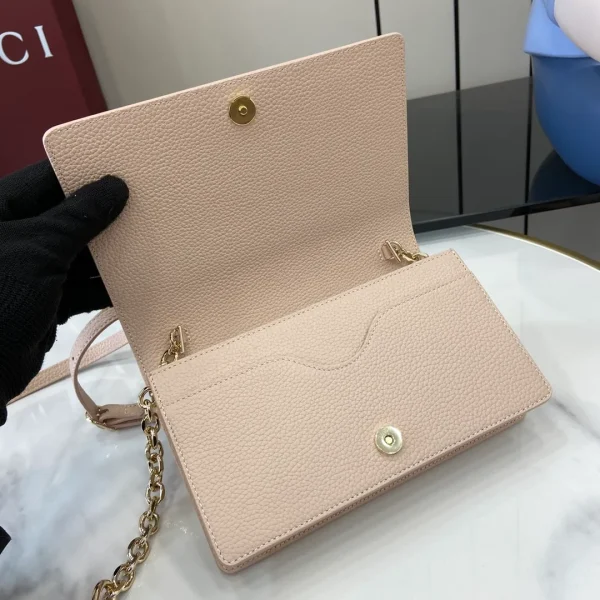 GG Emblem wallet on chain - Image 8