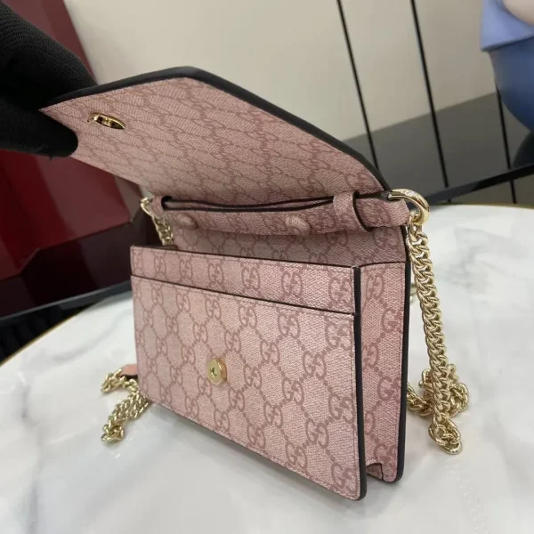 GG Emblem wallet on chain in light pink - Image 7