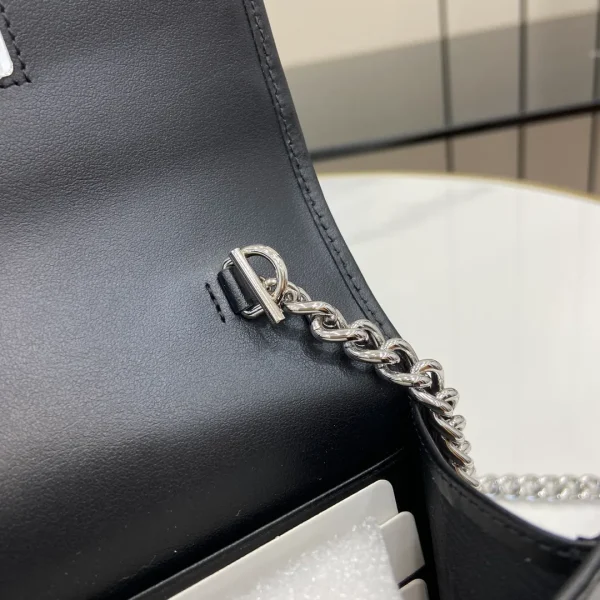 GG Marmont wallet on chain - Image 10