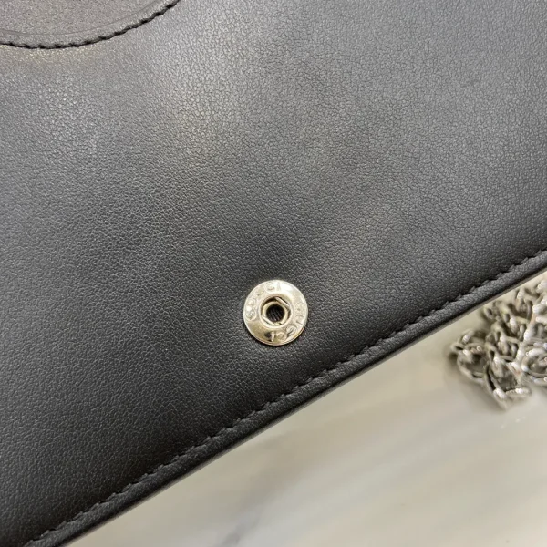 GG Marmont wallet on chain - Image 9