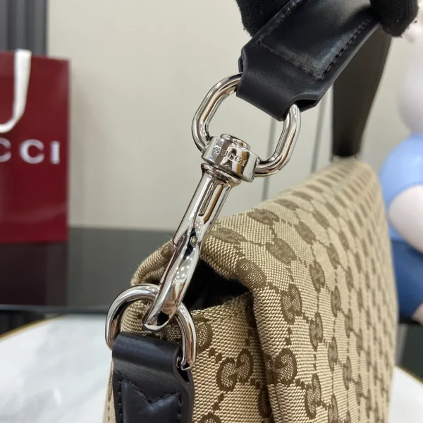 GG canvas large crossbody bag - Image 7