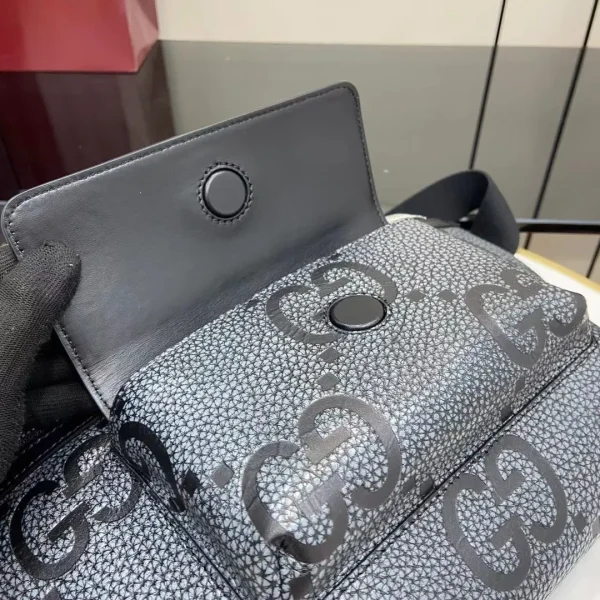 GG jumbo large belt bag in grey and black GG leather - Image 9
