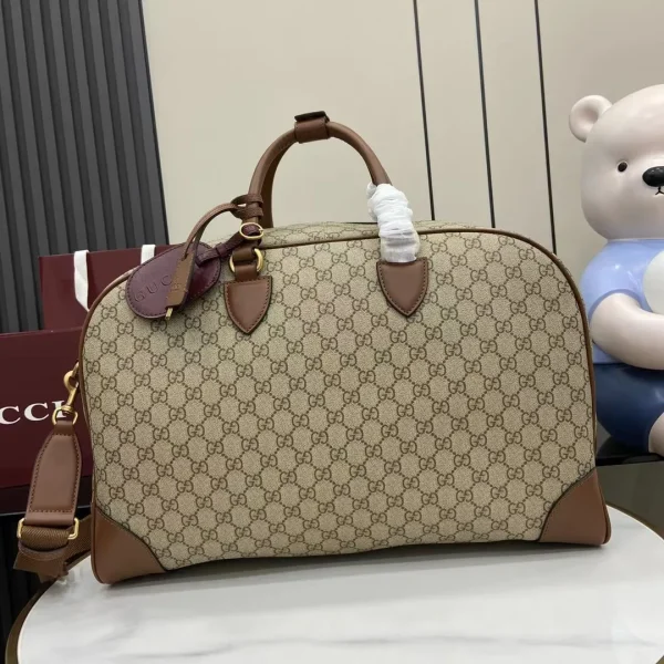 GUCCI GG Emblem Medium - Image 3