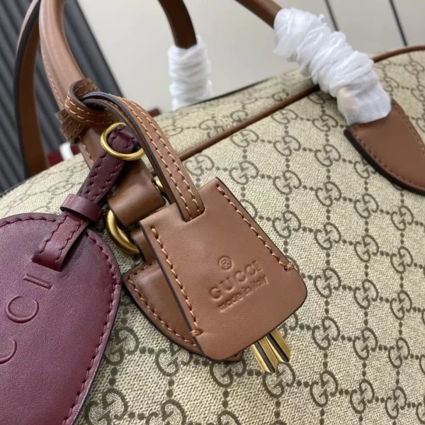 GUCCI GG Emblem Medium - Image 7