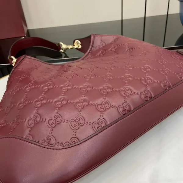 GUCCI Ssima Shoulder Bag - Image 8