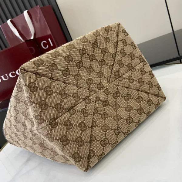 GUCCI Totissima leather bag - Image 7