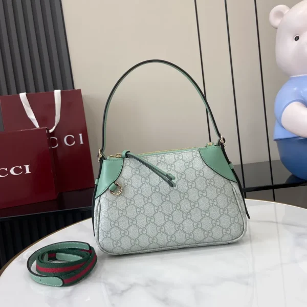 Green Gucci Shoulder bags