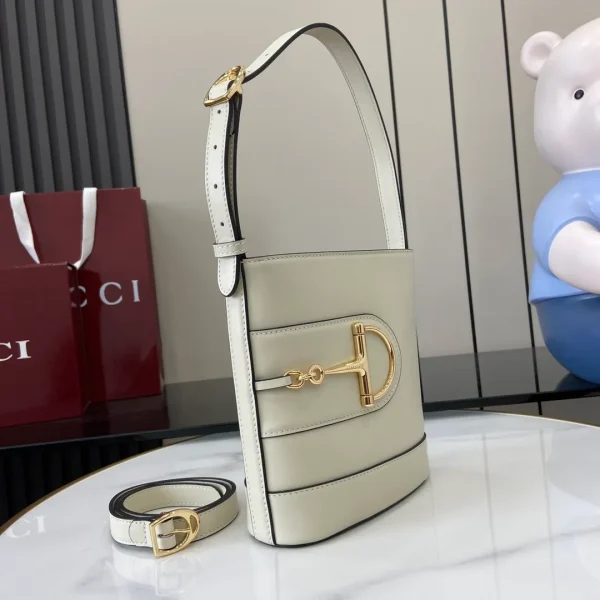 Gucci 73 small bucket bag - Image 5