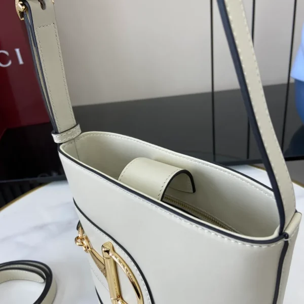 Gucci 73 small bucket bag - Image 9