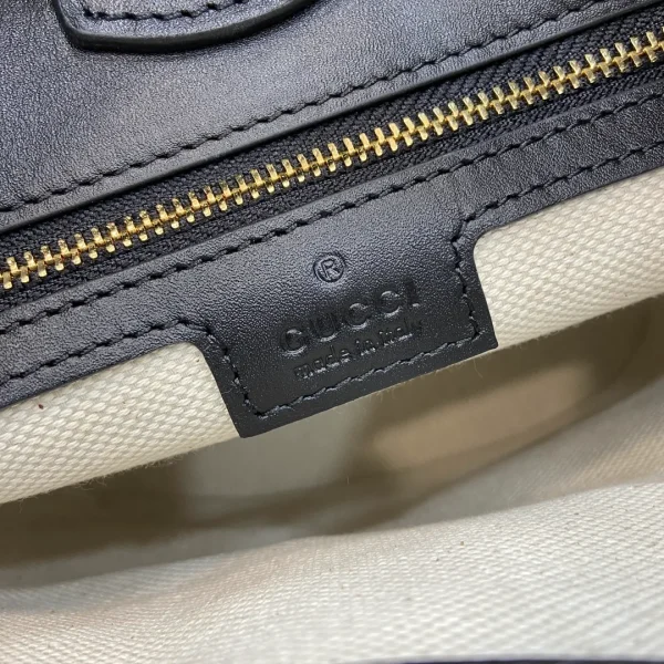 Gucci 73 small bucket bag - Image 2