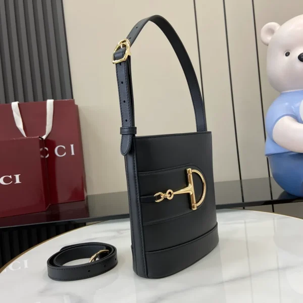 Gucci 73 small bucket bag - Image 4