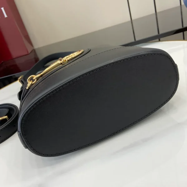 Gucci 73 small bucket bag - Image 6