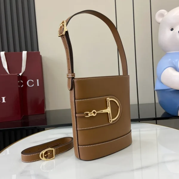 Gucci 73 small bucket bag - Image 4