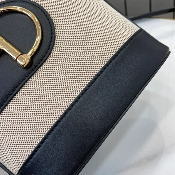 Gucci 73 small bucket bag - Image 7