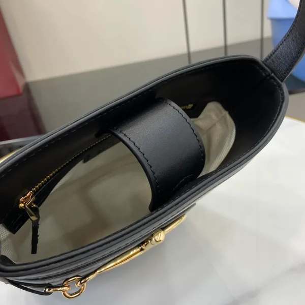 Gucci 73 small bucket bag - Image 8