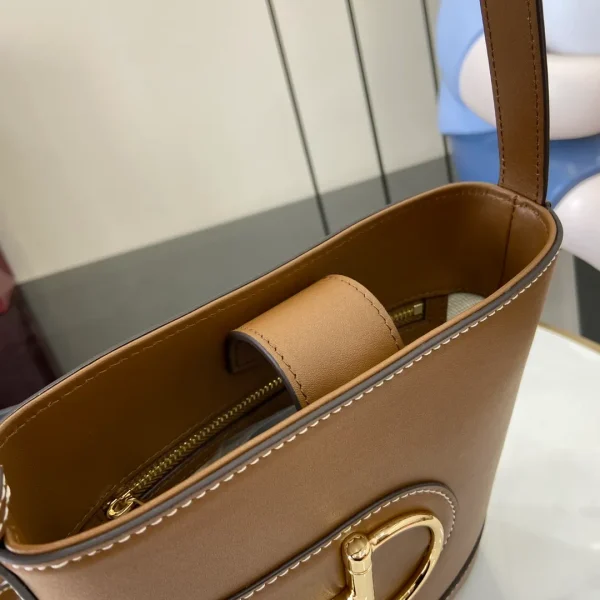 Gucci 73 small bucket bag - Image 8