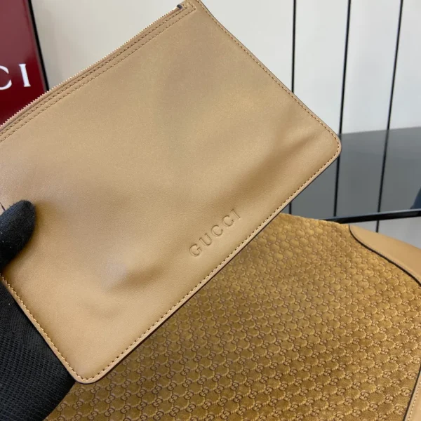 Gucci B large shoulder bag - Image 2