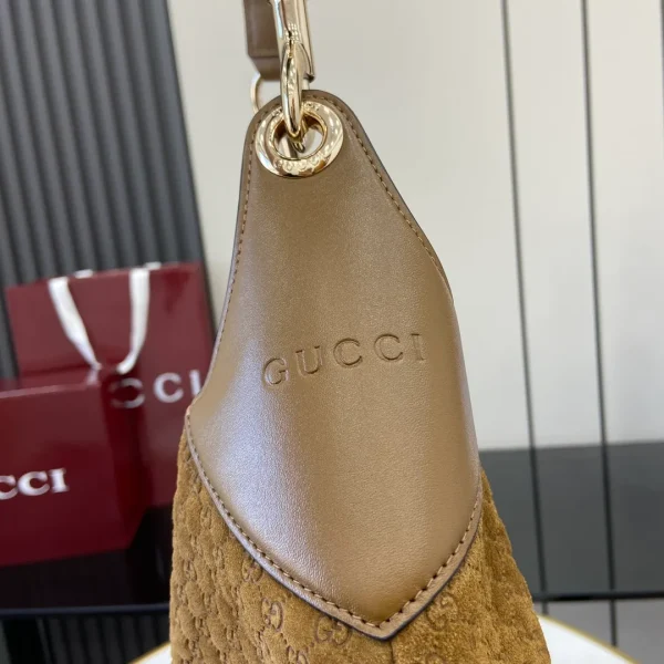 Gucci B large shoulder bag - Image 7