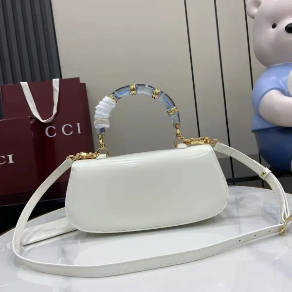 Gucci Bamboo Diva medium bag in white leather - Image 6