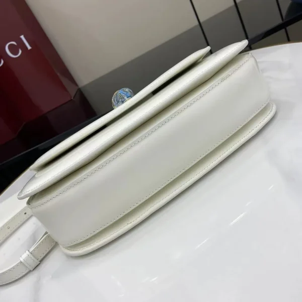 Gucci Bamboo Diva medium bag in white leather - Image 7