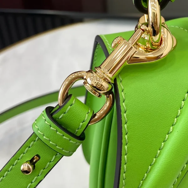 Gucci Blondie medium top - Image 6
