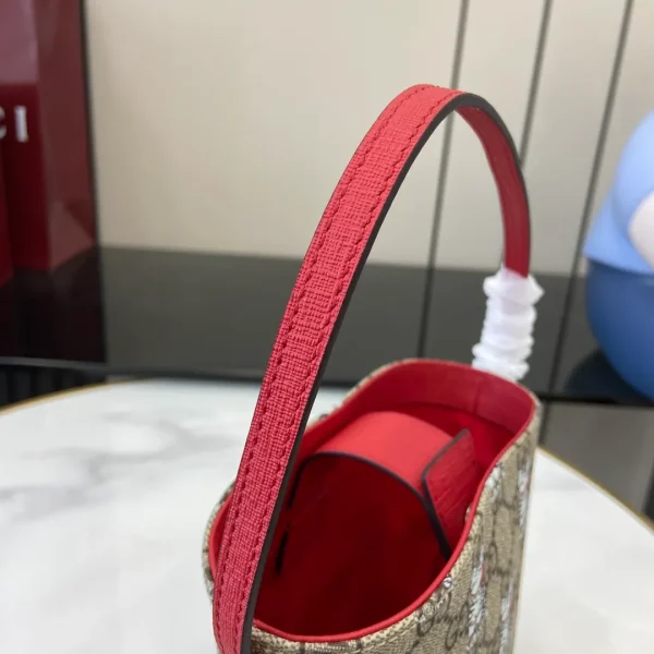 Gucci Children'S Gg Print Bagguette Bag Supreme - Image 4