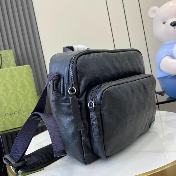 Gucci GG Crystal Canvas Messenger Bag Shoulder Bag - Image 3
