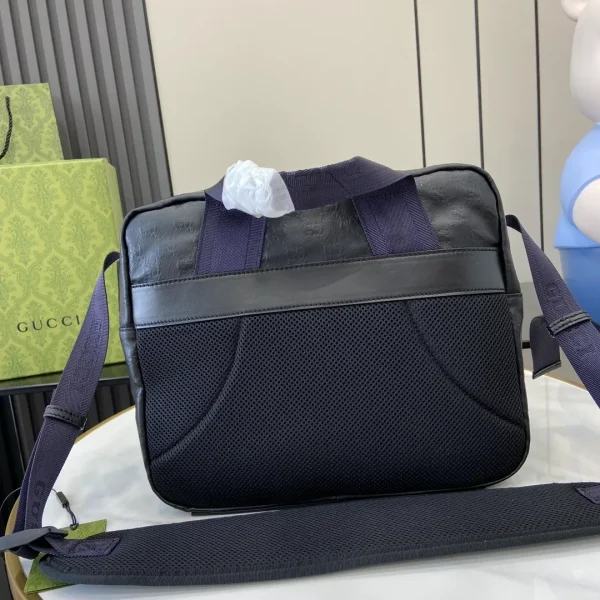 Gucci GG Crystal Canvas Messenger Bag Shoulder Bag - Image 4