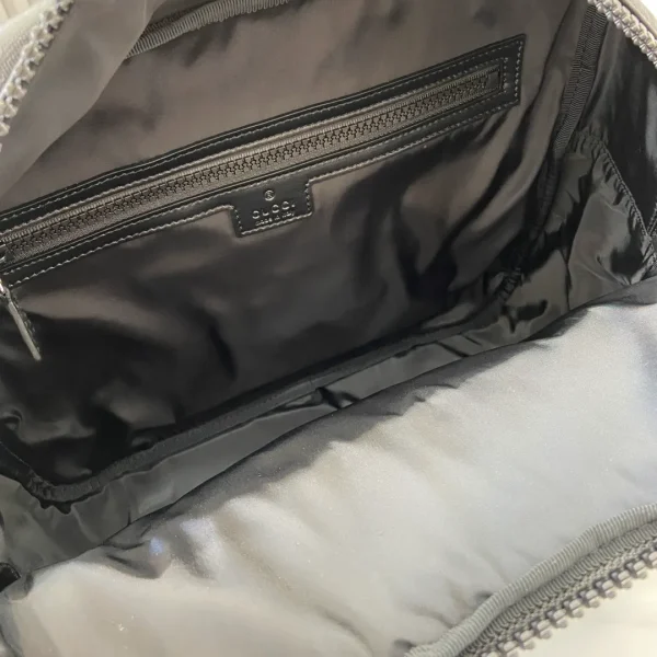 Gucci GG Crystal Canvas Messenger Bag Shoulder Bag - Image 9