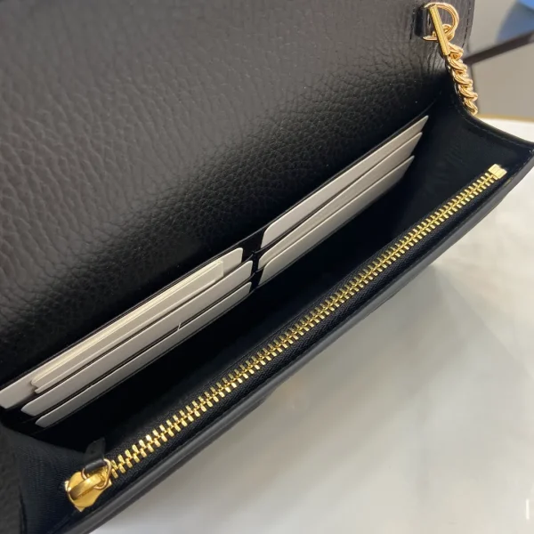 Gucci GG Crystal Canvas Messenger Bag Shoulder Bag - Image 11