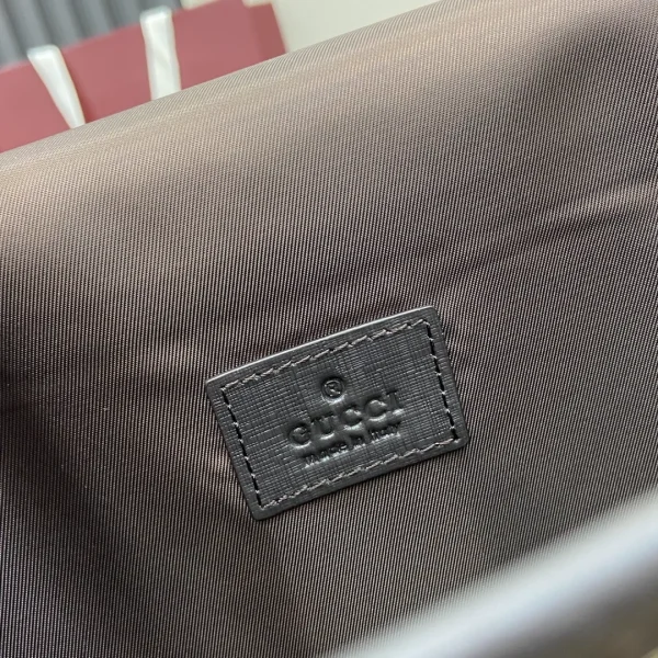 Gucci - GG Media Leather clutch grey - Image 7