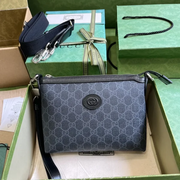 Gucci GG Supreme Shoulder Bag - Image 3