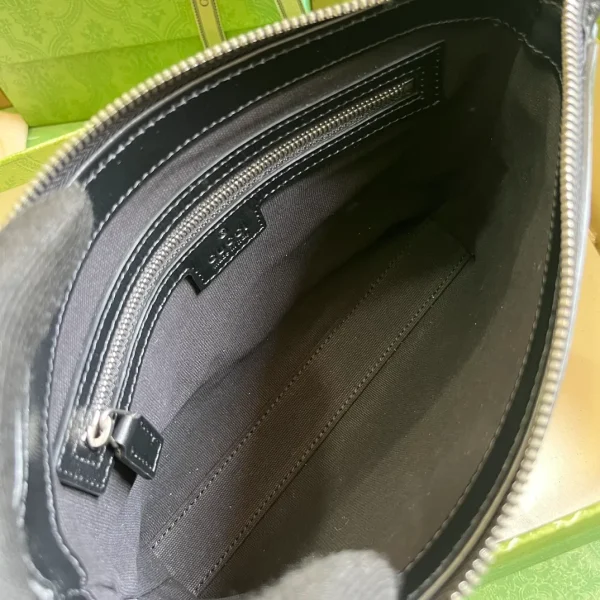 Gucci GG Supreme Shoulder Bag - Image 8