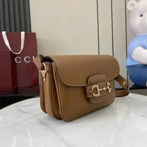 Gucci Horsebit 1955 medium shoulder bag in brown leather