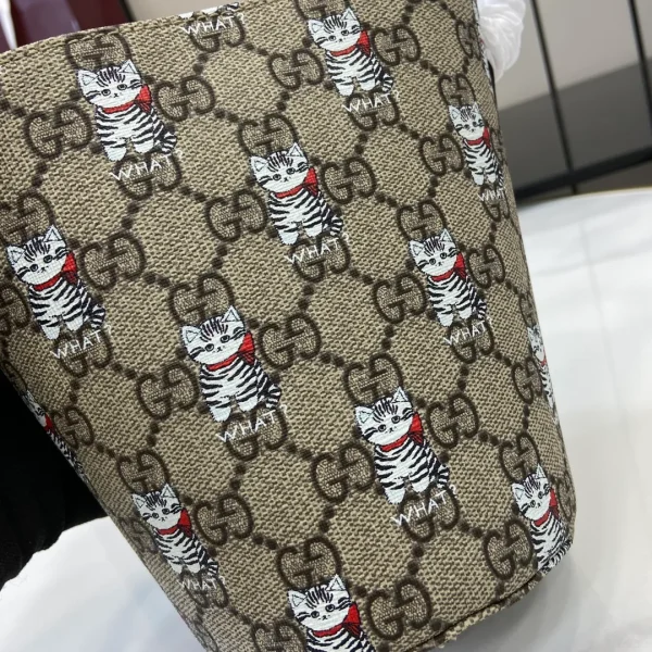 Gucci Kids Printed GG Bucket Bag - Image 8
