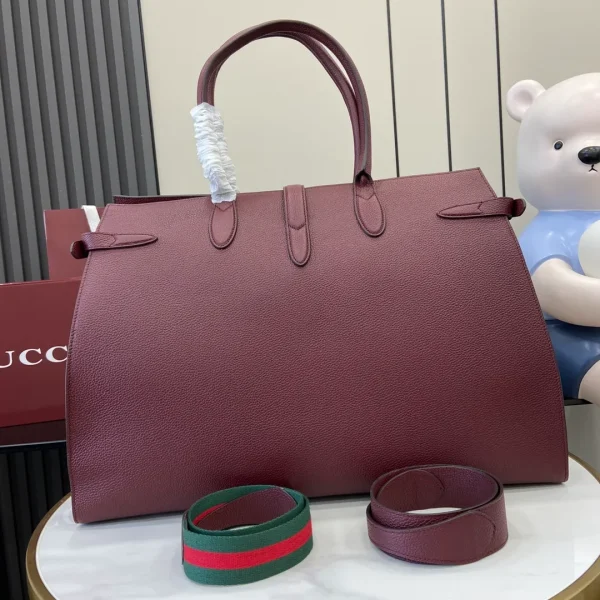 Gucci Medium Tote Bag With Hook Closure