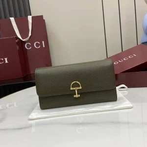 Gucci Softbit continental wallet in brown leather