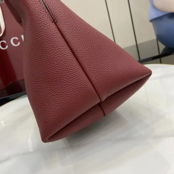 Gucci Softbit medium top handle bag - Image 9