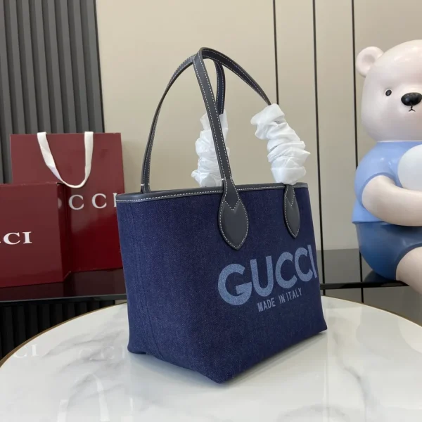 Gucci Totissima large reversible tote in Blue Fabric - Image 4