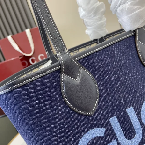 Gucci Totissima large reversible tote in Blue Fabric - Image 7