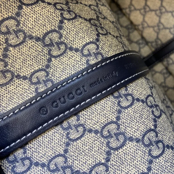 Gucci Totissima large reversible tote in Blue Fabric - Image 9