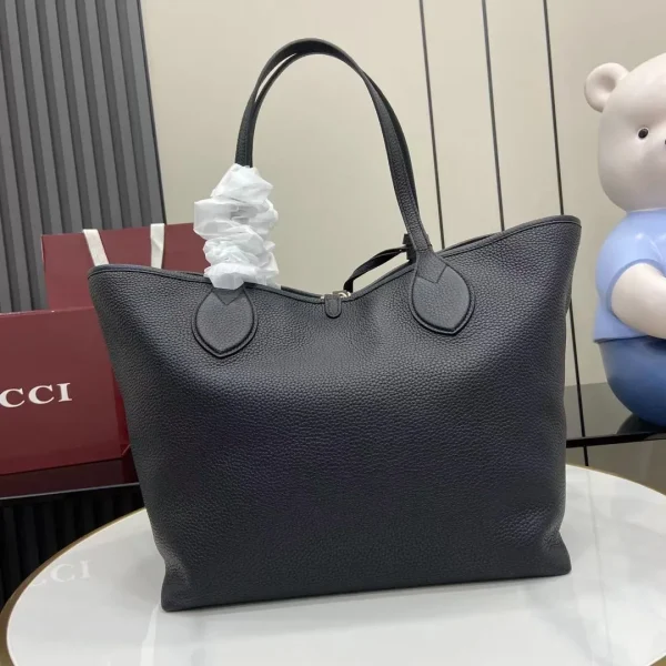 Gucci Totissima large reversible tote in black leather - Image 4