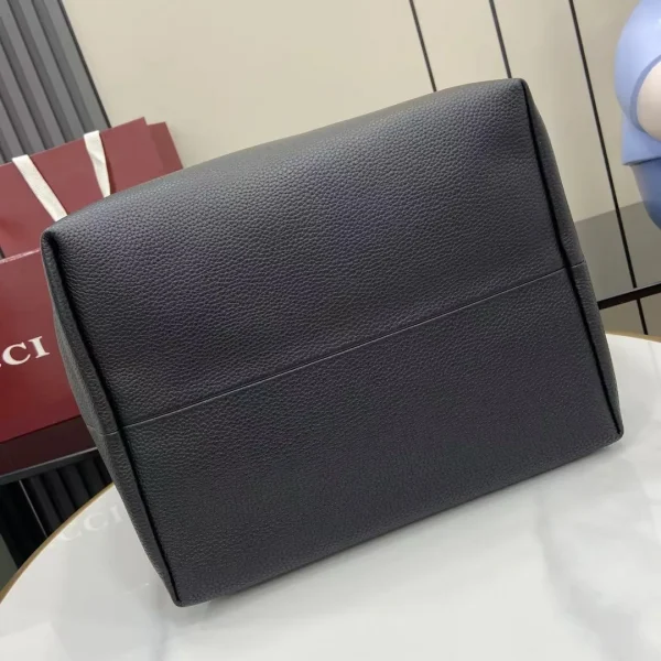 Gucci Totissima large reversible tote in black leather - Image 5