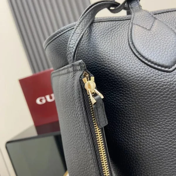 Gucci Totissima large reversible tote in black leather - Image 8