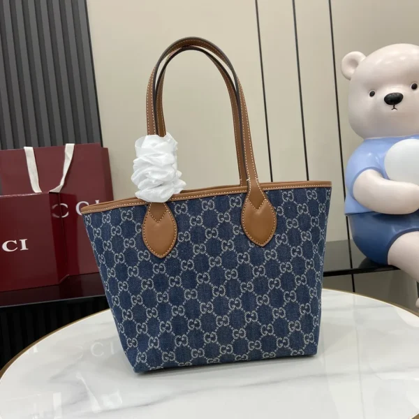 Gucci Totissima large tote bag