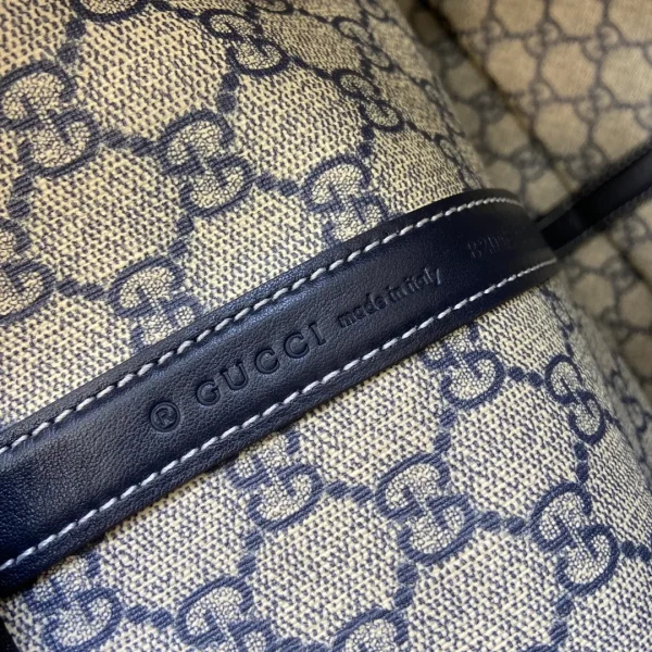 Gucci Totissima medium reversible tote in dark blue - Image 8