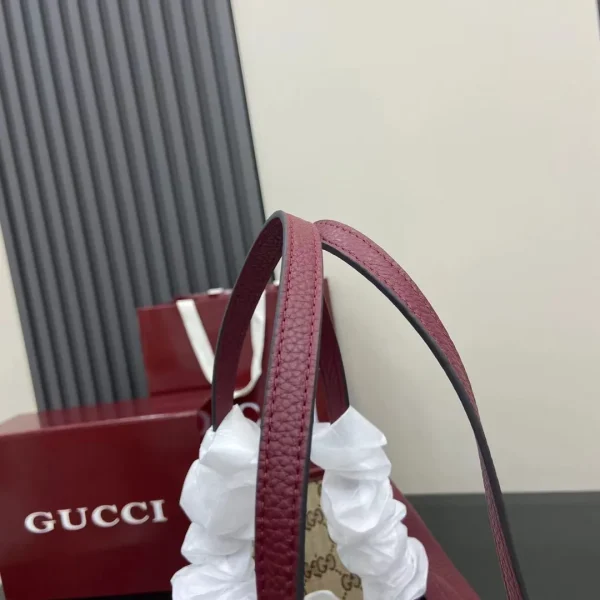 Gucci Totissima small reversible tote bag in Rosso Ancora red - Image 7